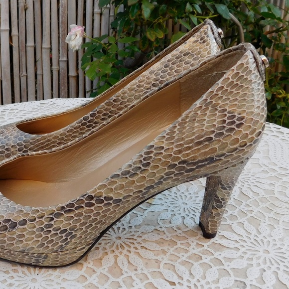 Stuart Weitzman Snakeskin Peep Toe Shoes Platform - Picture 3 of 5